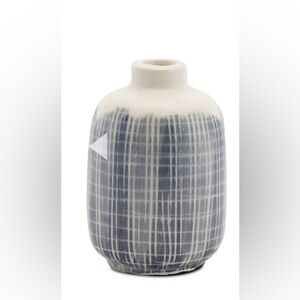Melrose Mini Terracotta Bud Vase with Navy Criss Cross Pattern